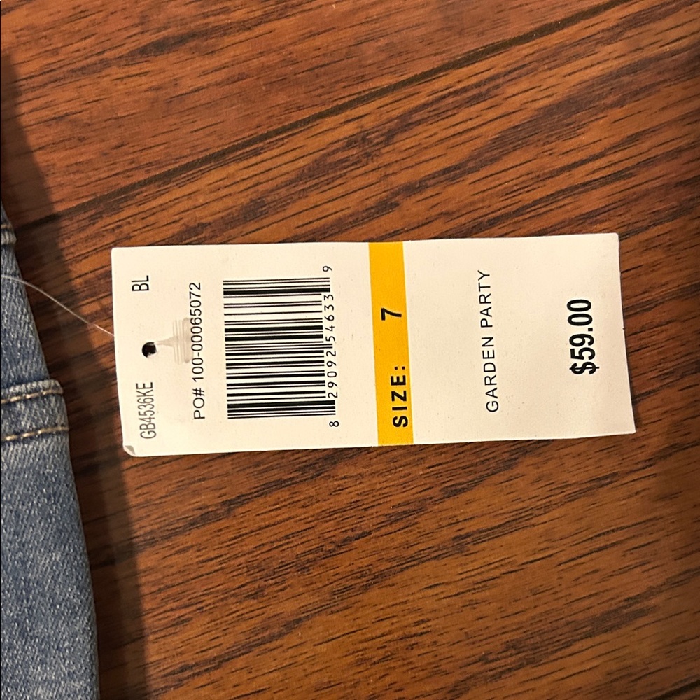 Garden Party Women's Flared Blue Jeans. Size 7 - Picture 4 of 5